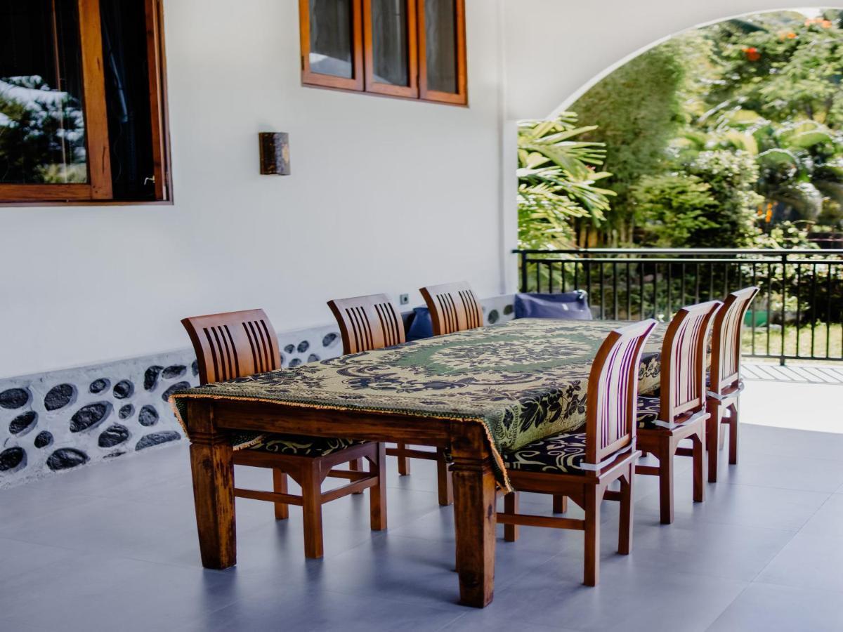 Sunset Villa Senggigi Extérieur photo